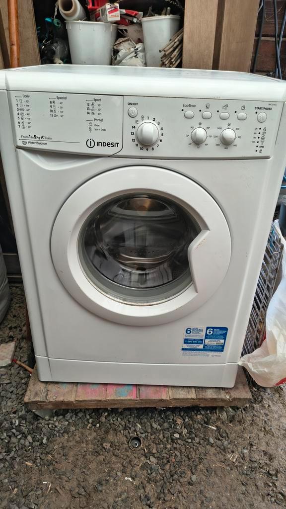 Indesit Wasmachine, Witgoed en Apparatuur, Wasmachines, Gebruikt, Voorlader, 4 tot 6 kg, 85 tot 90 cm, 1200 tot 1600 toeren, Ophalen