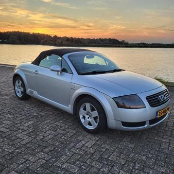 Audi TT 1.8 T Roadster Cabrio Zivergrijs in prima staat beschikbaar voor biedingen