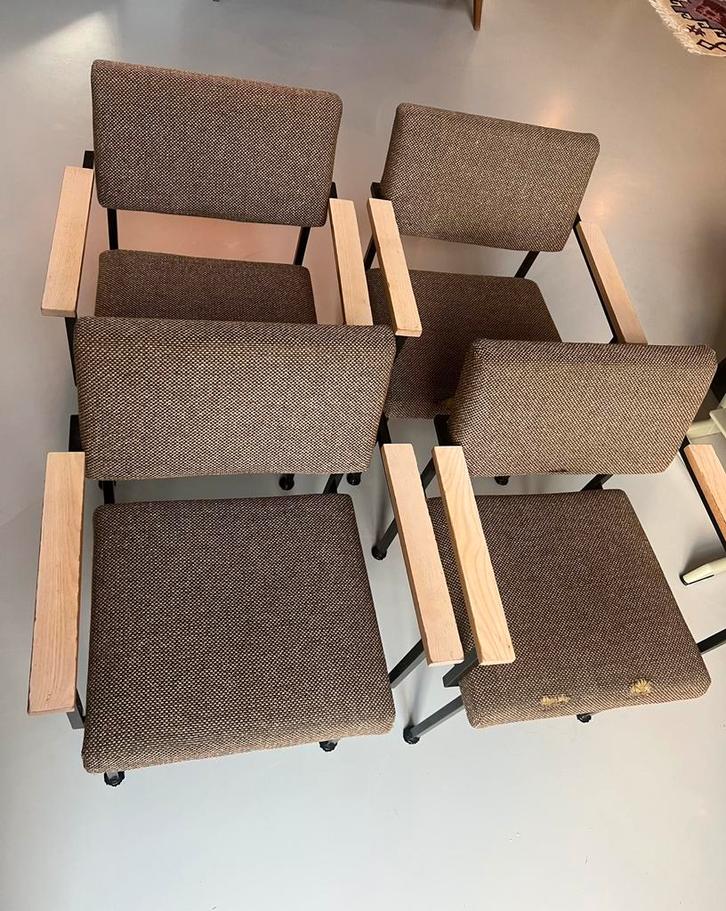 Vintage design eetkamerstoelen 4 stuks, Huis en Inrichting, Stoelen, Gebruikt, Vier, Stof, Bruin, Ophalen