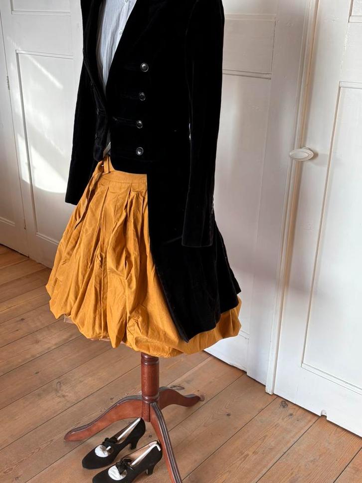 Pauw Amsterdam, Zwart Fluwelen Koetsiersjas. Maat 36., Kleding | Dames, Jurken, Zo goed als nieuw, Maat 36 (S), Zwart, Onder de knie