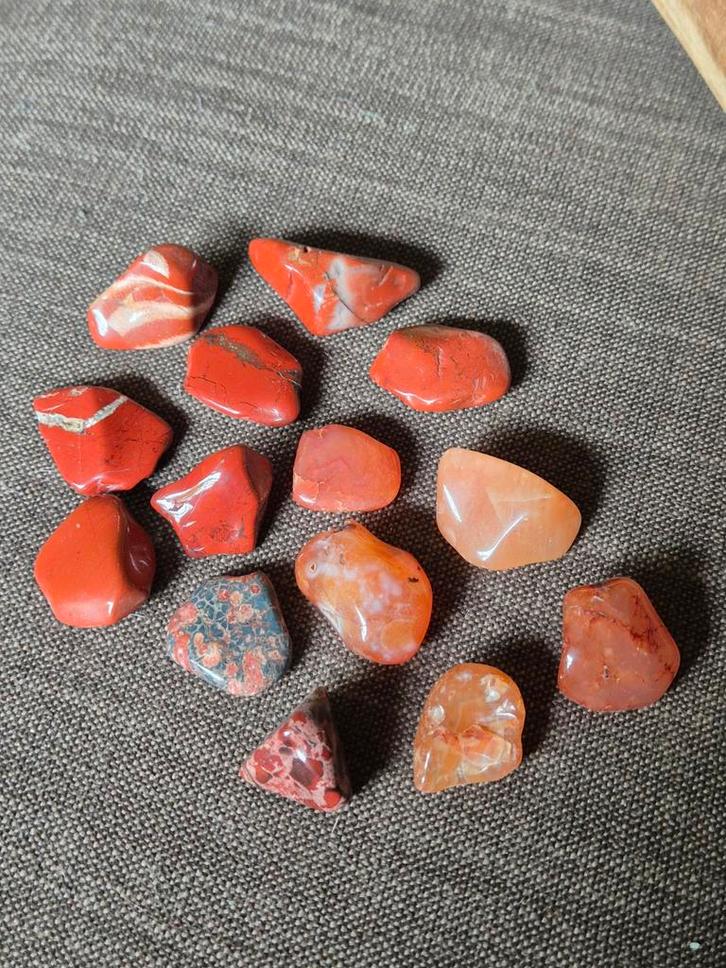 14 Roodkleurige Edelstenen Geslepen, Verzamelen, Mineralen en Fossielen, Mineraal, Ophalen of Verzenden