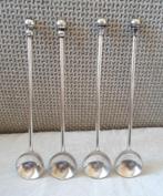 4 Lepeltjes met 2 verschillende knoppen. Douwe Egberts., Verzilverd, Ophalen of Verzenden, Zo goed als nieuw, Metaal