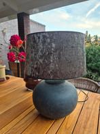 Mooie stoere kruiklamp Brynxz en kap, Huis en Inrichting, Lampen | Lampenkappen, Ophalen of Verzenden, Zo goed als nieuw, Rond