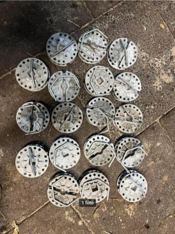 Draadspanners 18 stuks beschikbaar voor biedingen