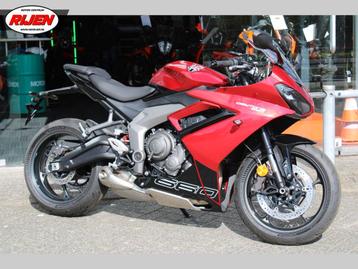 TRIUMPH DAYTONA 660 (bj 2024) beschikbaar voor biedingen