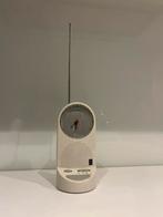 Vintage wekkerradio iit de jaren 70/80, Audio, Tv en Foto, Gebruikt, Ophalen of Verzenden, X, Radio