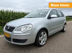 Volkswagen POLO 1.6-16V SPORTLINE / AIRCO / NIEUWE APK! / BL, Auto's, Voorwielaandrijving, Gebruikt, 1006 kg, Handgeschakeld