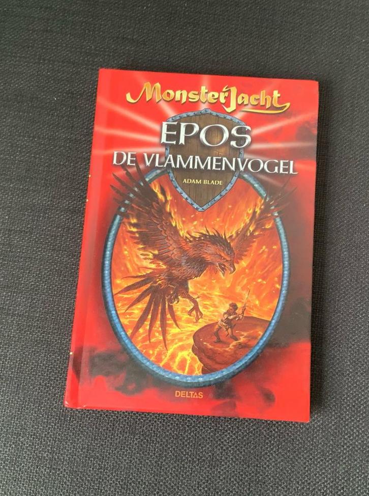Adam Blade - Epos de vlammenvogel, Boeken, Kinderboeken | Jeugd | onder 10 jaar, Zo goed als nieuw, Fictie algemeen, Ophalen of Verzenden