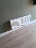 Radiator (uitstekende staat), Doe-het-zelf en Verbouw, Verwarming en Radiatoren, Ophalen, 30 tot 80 cm, Radiator, Zo goed als nieuw