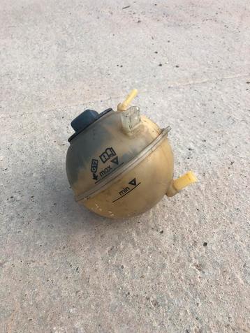 Volkswagen Golf 4 Koelvloeistof reservoir beschikbaar voor biedingen