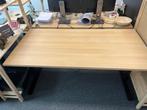 Lichteiken ergonomisch bureau met zwart onderstel 160 x 80, Ophalen, Zo goed als nieuw