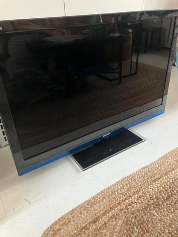 Sharp tv wat ouder maar prima. beschikbaar voor biedingen