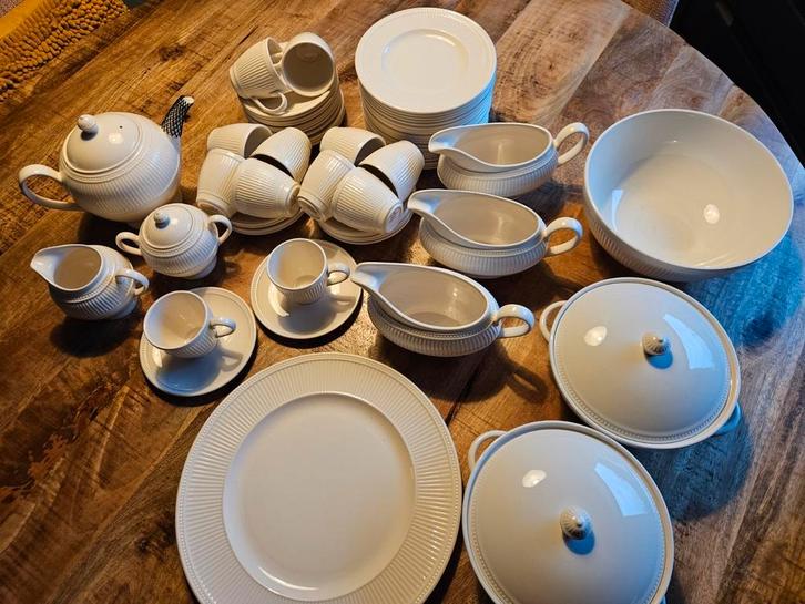 Compleet Wedgwood Windsor servies, Huis en Inrichting, Keuken | Servies, Zo goed als nieuw, Overige typen, Wedgwood, Porselein