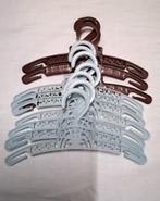 Vintage baby kleerhangers plastic 12 stuks, Ophalen of Verzenden, Zo goed als nieuw