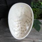 Puddingvorm druiventros, Antiek en Kunst, Curiosa en Brocante, Ophalen of Verzenden