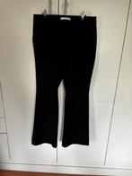 Zwarte pantalon bootcut van Gestuz maat 42, Kleding | Dames, Gedragen, Lang, Maat 42/44 (L), Ophalen of Verzenden