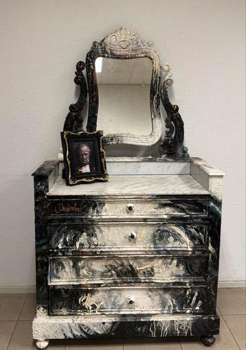 ️ Peter Donkersloot – “The Godfather Dresser” beschikbaar voor biedingen