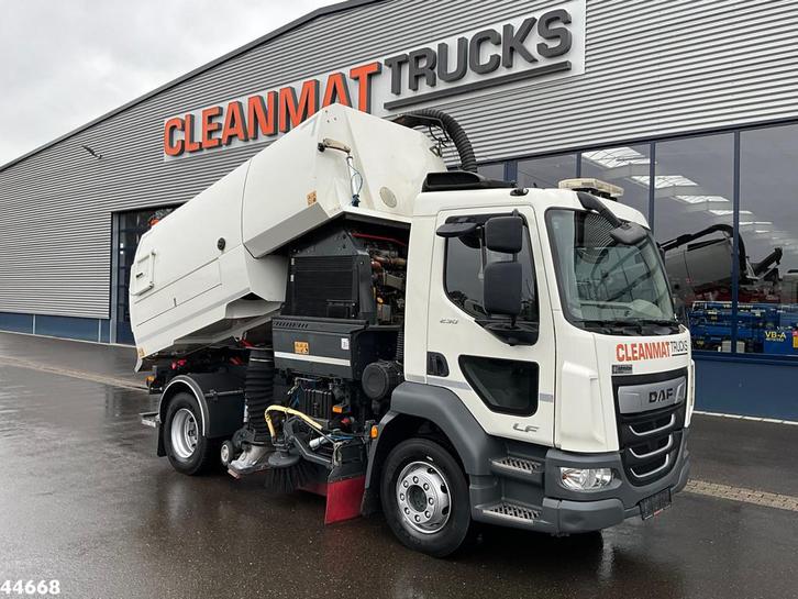 DAF FA LF 230 Euro 6 Johnston VT652 Just 87.278 km!, Auto's, Vrachtwagens, Te koop, ABS, Achteruitrijcamera, Airconditioning, Cruise Control