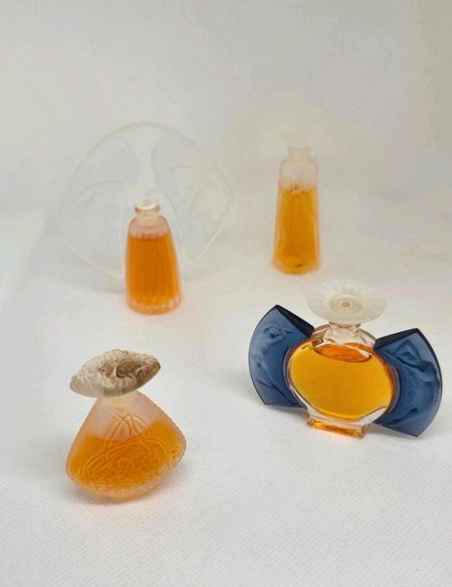 Lalique jaar miniaturen set, Verzamelen, Parfumverzamelingen, Miniatuur, Ophalen of Verzenden