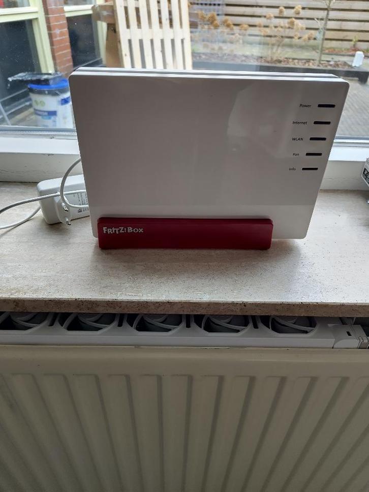 Fritzbox 7583 (2 keer), Computers en Software, Routers en Modems, Zo goed als nieuw, Router met modem, Ophalen
