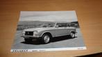 Persfoto  PEUGEOT  304  Cabriolet  S  ,  Model  1975, Boeken, Auto's | Folders en Tijdschriften, Peugeot, Zo goed als nieuw, Verzenden