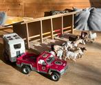 Gereserveerd: Schleich paarden  met auto, trailer & stallen, Ophalen, Zo goed als nieuw
