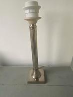 Klassieke verzilverde lange lampenvoet. Chique., Huis en Inrichting, Lampen | Tafellampen, Ophalen, Hotel chic, Zo goed als nieuw