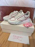 Alexander McQueen, Kleding | Dames, Schoenen, Wit, Ophalen of Verzenden, Sneakers of Gympen, Gedragen