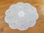 kant rond tafelkleed 120 + 150 cm groot 2x stuk brocante, Ophalen of Verzenden, Gebruikt, Rond
