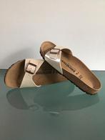 GRATIS VERZENDEN | BIRKENSTOCK Nieuwe parelmoer slippers 39, Slippers, Verzenden, Beige, Nieuw