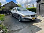 Unieke BMW 528I sedan uit 1997 met slechts 97890 km!, Te koop, Zilver of Grijs, Geïmporteerd, 5 stoelen
