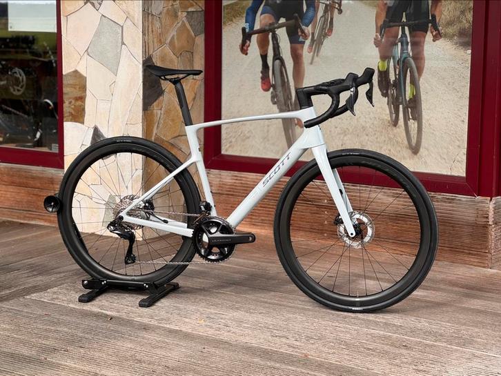 Scott Addict 20 2026 maat M, Fietsen en Brommers, Fietsen | Racefietsen, Zo goed als nieuw, Overige merken, Meer dan 20 versnellingen