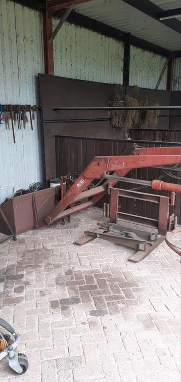 Voorlader  lien beschikbaar voor biedingen