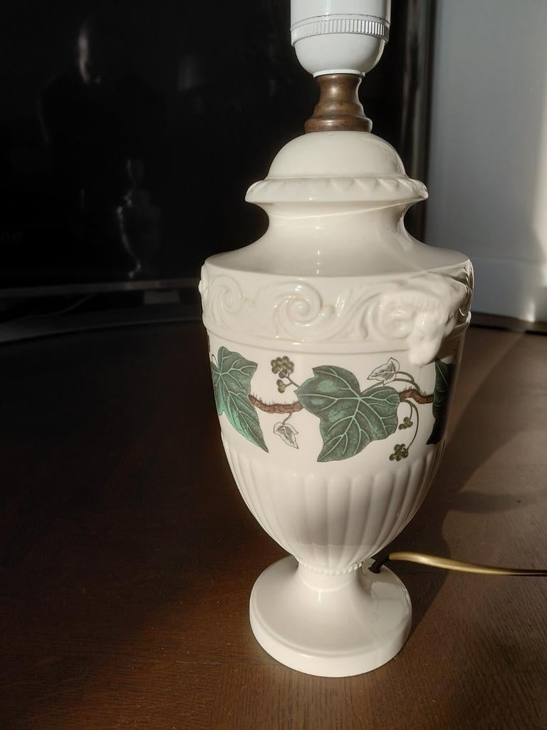 keramische Wedgwood Barleston tafellamp met klimop motief, Overige materialen, Vintage, Ophalen of Verzenden, Zo goed als nieuw