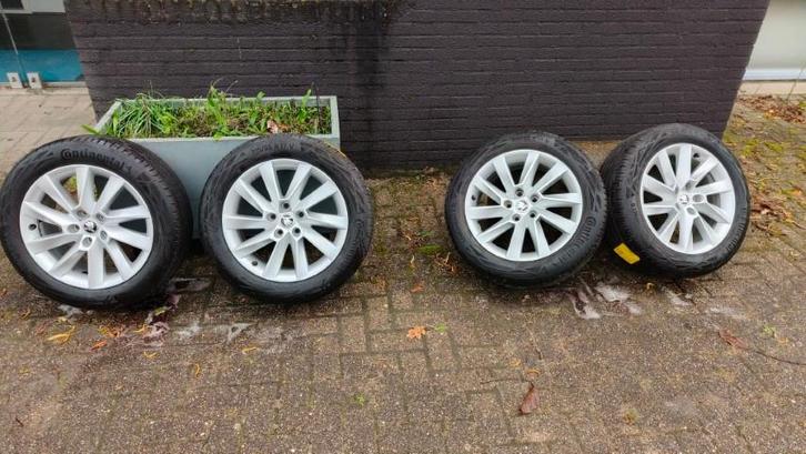 4 x Ecocontact 6 (215/55R17 V) originele velg (Superb 2017), Auto-onderdelen, Banden en Velgen, Velg(en), Zomerbanden, 17 inch