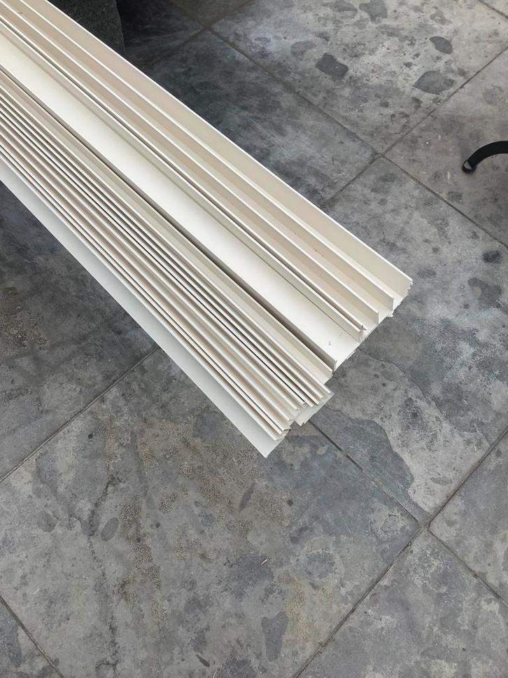 Hoekprofielen, Doe-het-zelf en Verbouw, Plinten en Afwerking, Nieuw, Overige typen, Kunststof, Ophalen