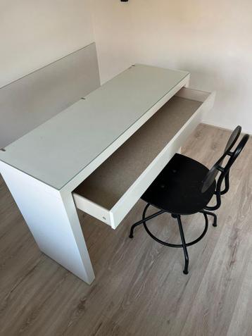 Toilet/make-uptafel MALM & bureaustoel KULLABERG (Ikea) - afbeelding 1