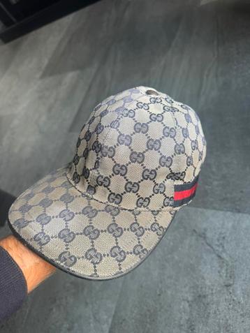 Gucci pet maat s orgineel beschikbaar voor biedingen