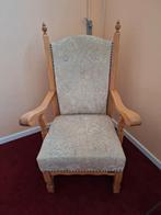 Houten fauteuil met stoffen bekleding, Antiek en Kunst, Antiek | Meubels | Stoelen en Banken, Ophalen of Verzenden