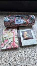 Kerst cadeautje etui - notes boekje en kaartjes, Diversen, Sinterklaas, Ophalen of Verzenden, Zo goed als nieuw