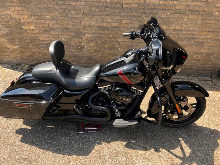 Harley Davidson Street Glide 2015, Motoren, Motoren | Harley-Davidson, Particulier, Toermotor, meer dan 35 kW, 2 cilinders, Motorrijbewijs A