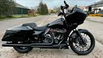 ROAD GLIDE CVO 117Ci KING OF BAGGERS, 13K km, CUSTOM BUILD, Motoren, Motoren | Harley-Davidson, Toermotor, Bedrijf, 2 cilinders