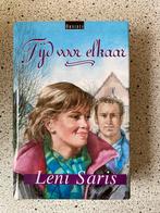 Leni Saris - Tijd voor elkaar - omnibus, Ophalen of Verzenden, Zo goed als nieuw, Leni Saris