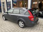 Kia cee'd Sporty Wagon 1.4 CVVT Seven NAVI/AIRCO/CRUISE/NAP, Voorwielaandrijving, Euro 5, Navigatiesysteem, Gebruikt