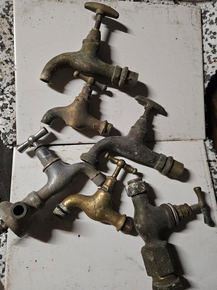 Oude koperen en messing kranen, Antiek en Kunst, Antiek | Koper en Brons, Koper, Ophalen of Verzenden