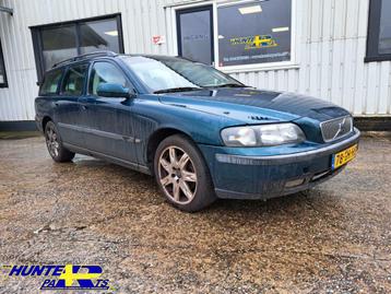 Volvo V70 2.4 , Kleurcode 447 beschikbaar voor biedingen