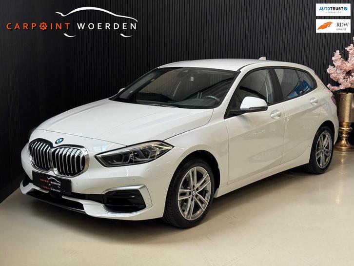 BMW 1-serie 120i | CAMERA | LED | STOELVERW. | 2024, Auto's, BMW, Bedrijf, Te koop, 1-Serie, ABS, Achteruitrijcamera, Airbags