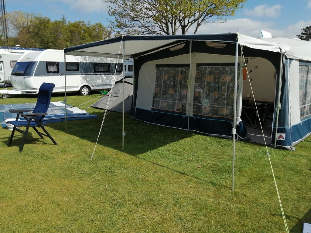 Dorema voortent en luifel maat 9 (8.50-8.75) compleet, Ophalen of Verzenden, Zo goed als nieuw