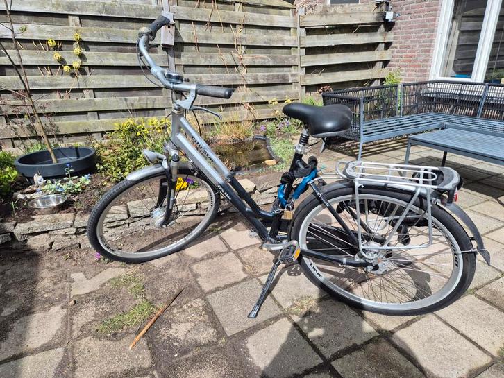 Damesfiets - Gebruikt, kan wat TLC gebruiken, Fietsen en Brommers, Fietsen | Dames | Damesfietsen, Gebruikt, Overige merken, Versnellingen