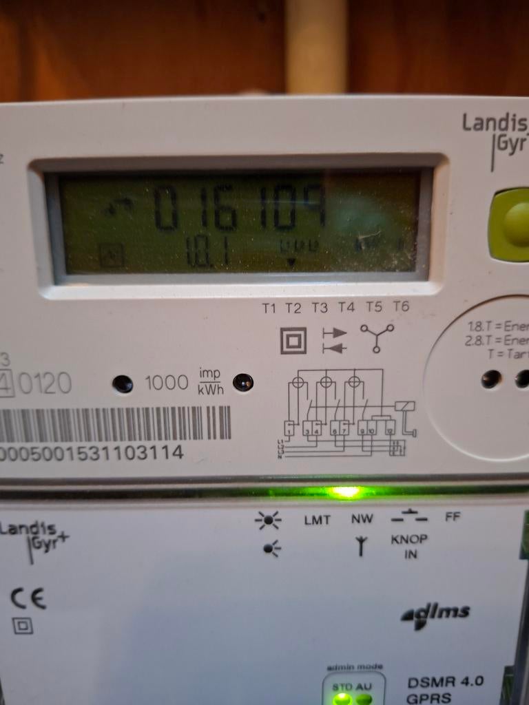 18 zonnepanelen met omvormer en montagemateriaal, Doe-het-zelf en Verbouw, Zonnepanelen en Toebehoren, Ophalen